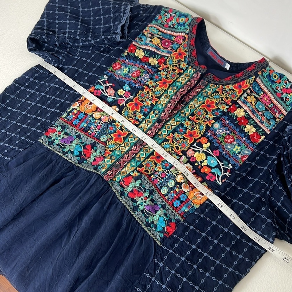Johnny Was Sz Large Embroidered Tunic Top Blue Rayon Button Popover Boho - Picture 5 of 10